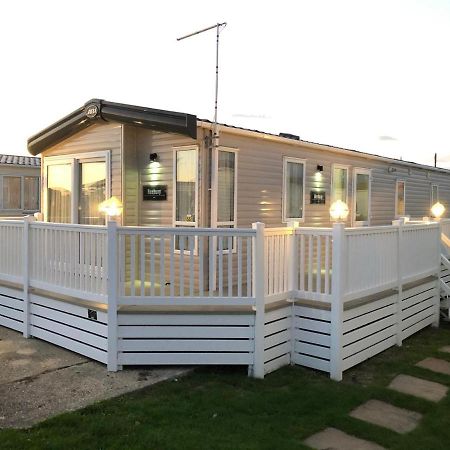 The Sherbourne Villa Selsey Esterno foto