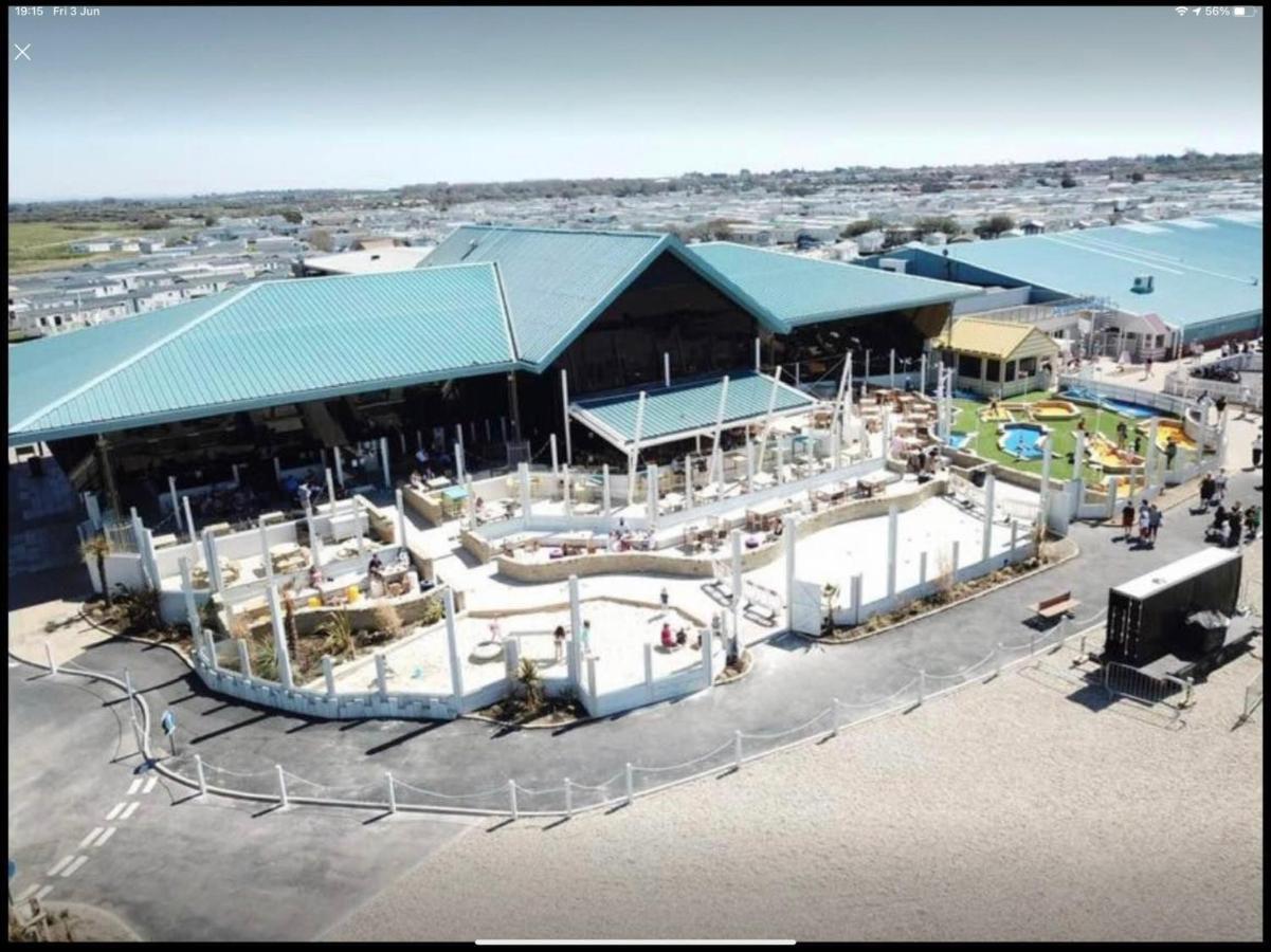 The Sherbourne Villa Selsey Esterno foto