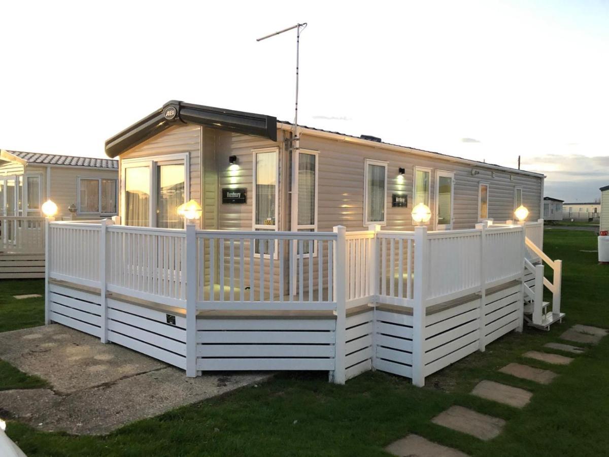 The Sherbourne Villa Selsey Esterno foto